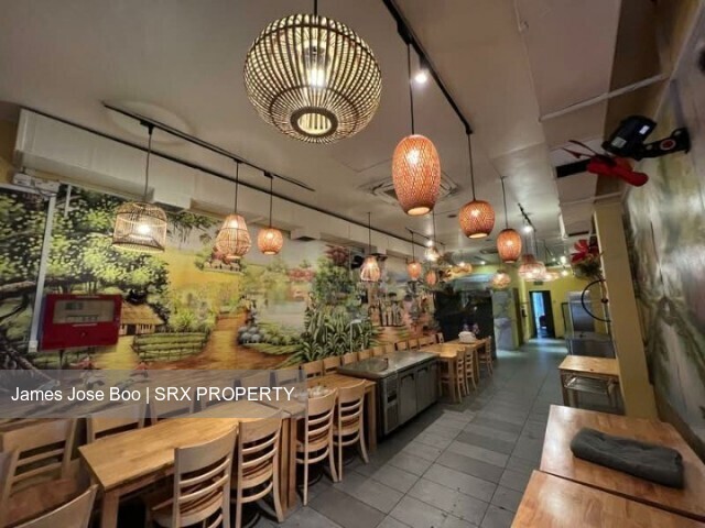 Busy Jalan Besar fnb | fitted up kitchen | Cheap rental   (D8), Retail #597390591